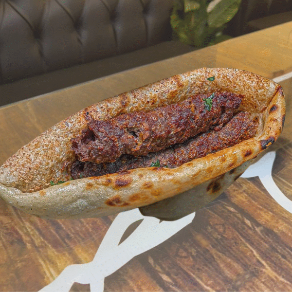 ساندوتش كفتة سيخ